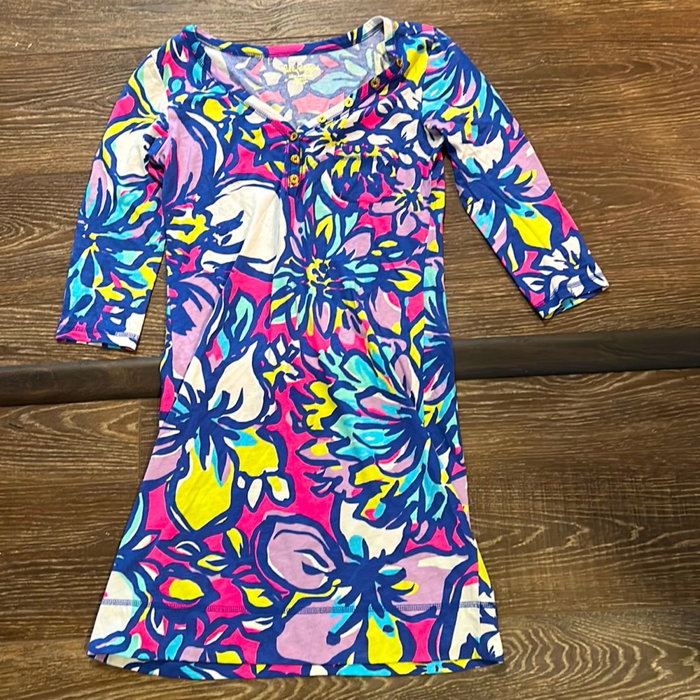 Lilly Pulitzer dress size x small , perfect condition